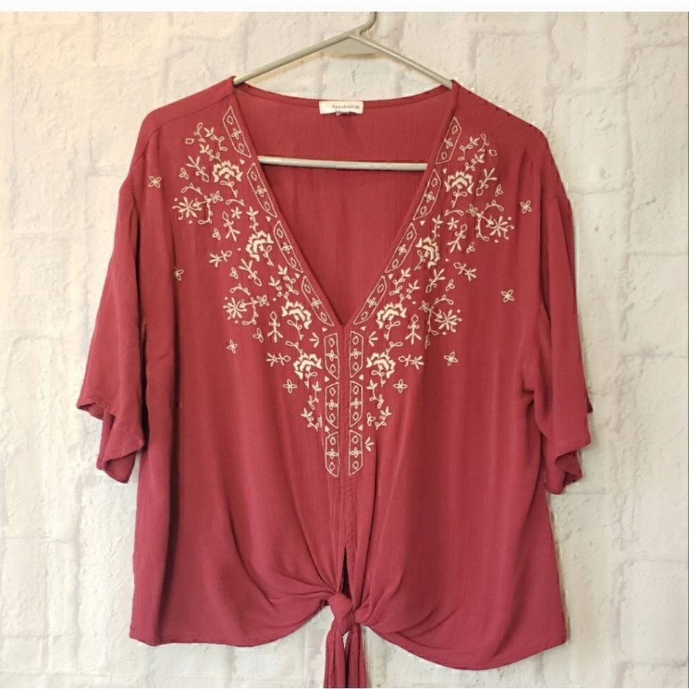 EYESHADOW Embroidered BOHO Oversized Knotted Front Top Small